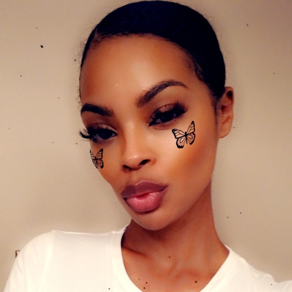 Meet your Posher, Whitney - Picture 2 of 2